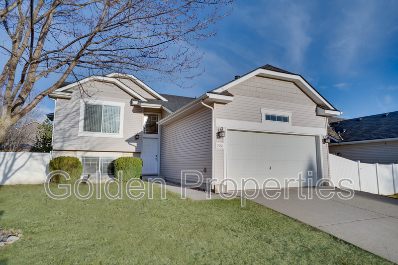 7488 North Courcelles Parkway property image