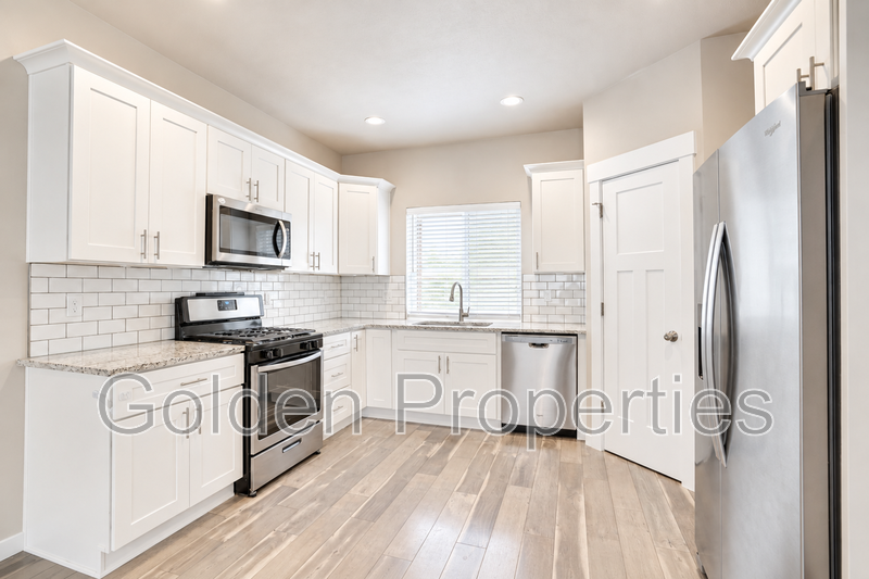 4 Bed, 2.5 Bath Home in Post Falls – Available NOW! property image