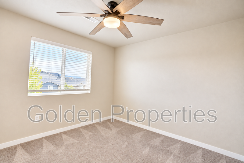 4 Bed, 2.5 Bath Home in Post Falls – Available NOW! property image