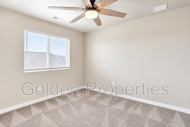 4 Bed, 2.5 Bath Home in Post Falls – Available NOW! property image
