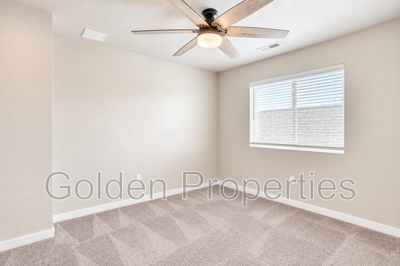 4 Bed, 2.5 Bath Home in Post Falls – Available NOW! property image